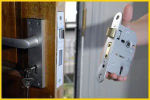 Metro Locksmith Services Saint Francis, WI 414-431-8798 - 13-lock-replace