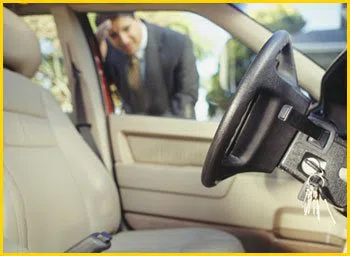 Metro Locksmith Services Saint Francis, WI 414-431-8798 - 20-keys-locked-in-car